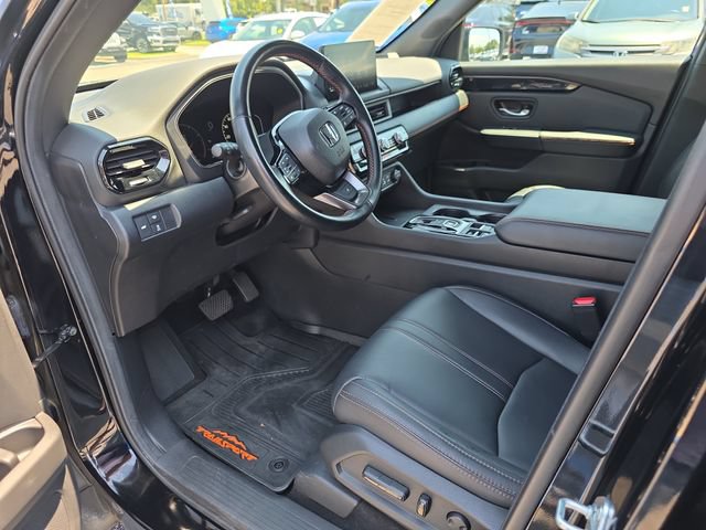 Certified 2025 Honda Pilot TrailSport image 10
