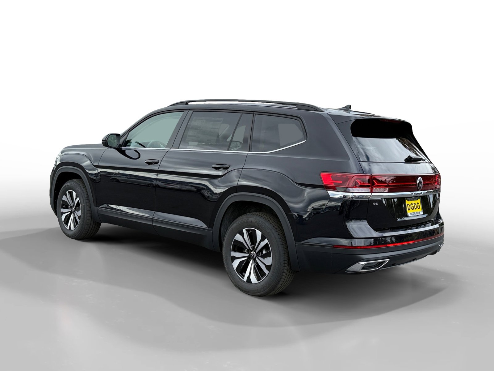 New 2026 Volkswagen Atlas SE image 3
