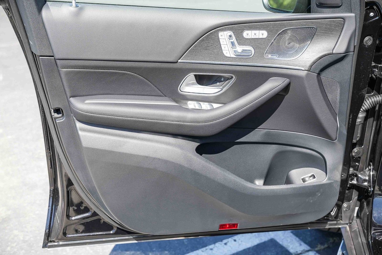 New 2026 Mercedes-Benz GLS 450 4MATIC image 19