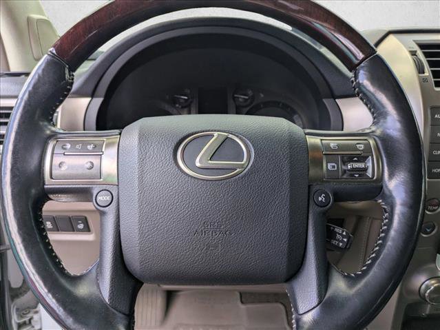 Used 2017 Lexus GX 460 Luxury w/ Sport Design Package AWD/4WD image 13