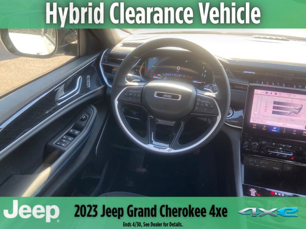 New 2023 Jeep Grand Cherokee Trailhawk image 18