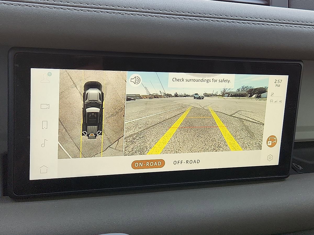 Used 2023 Land Rover Defender 110 X-Dynamic SE AWD/4WD image 8