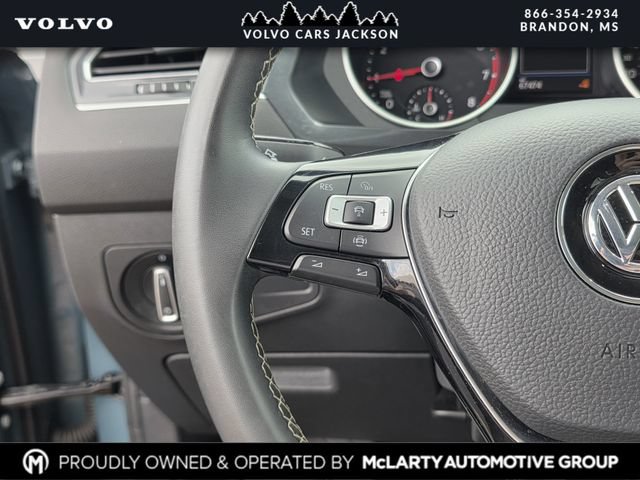 Used 2021 Volkswagen Tiguan SE w/ Panoramic Sunroof Package FWD image 25