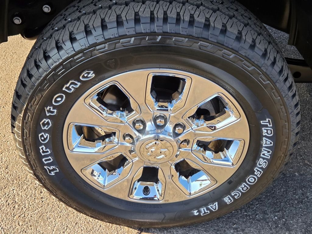 Used 2024 RAM 3500 Limited AWD/4WD image 12