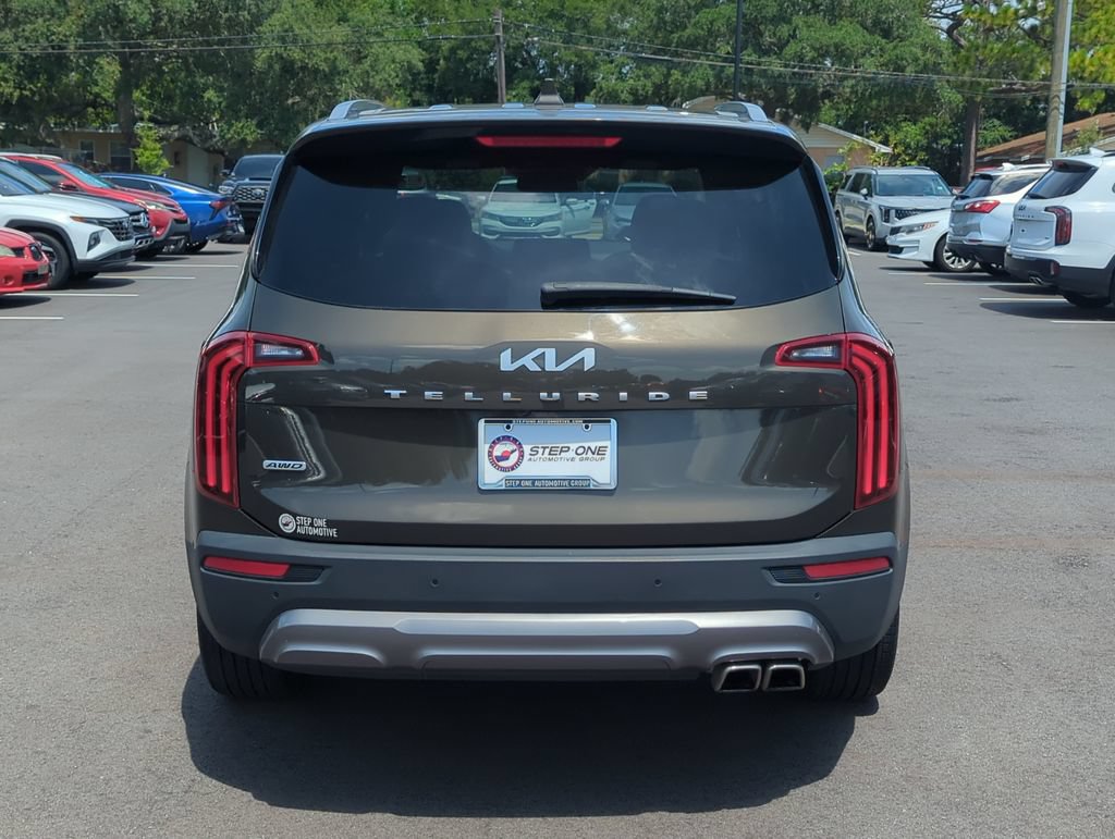 Used 2022 Kia Telluride SX w/ SX Prestige Package AWD/4WD image 6