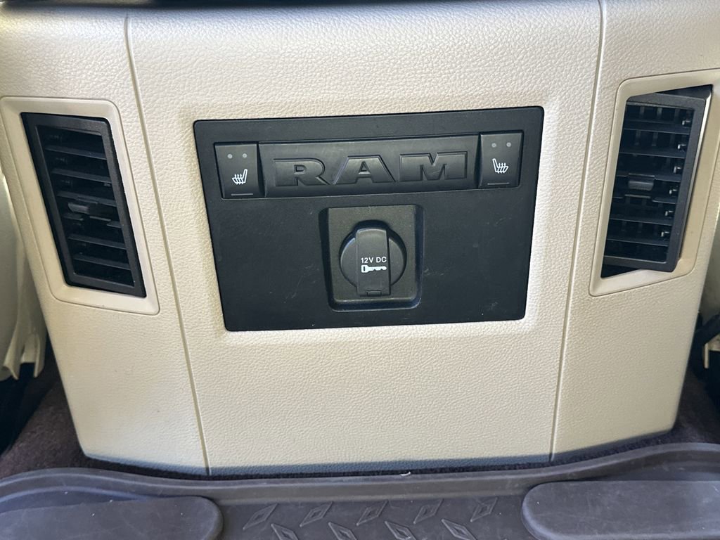 Used 2016 RAM 1500 Laramie w/ Convenience Group image 25