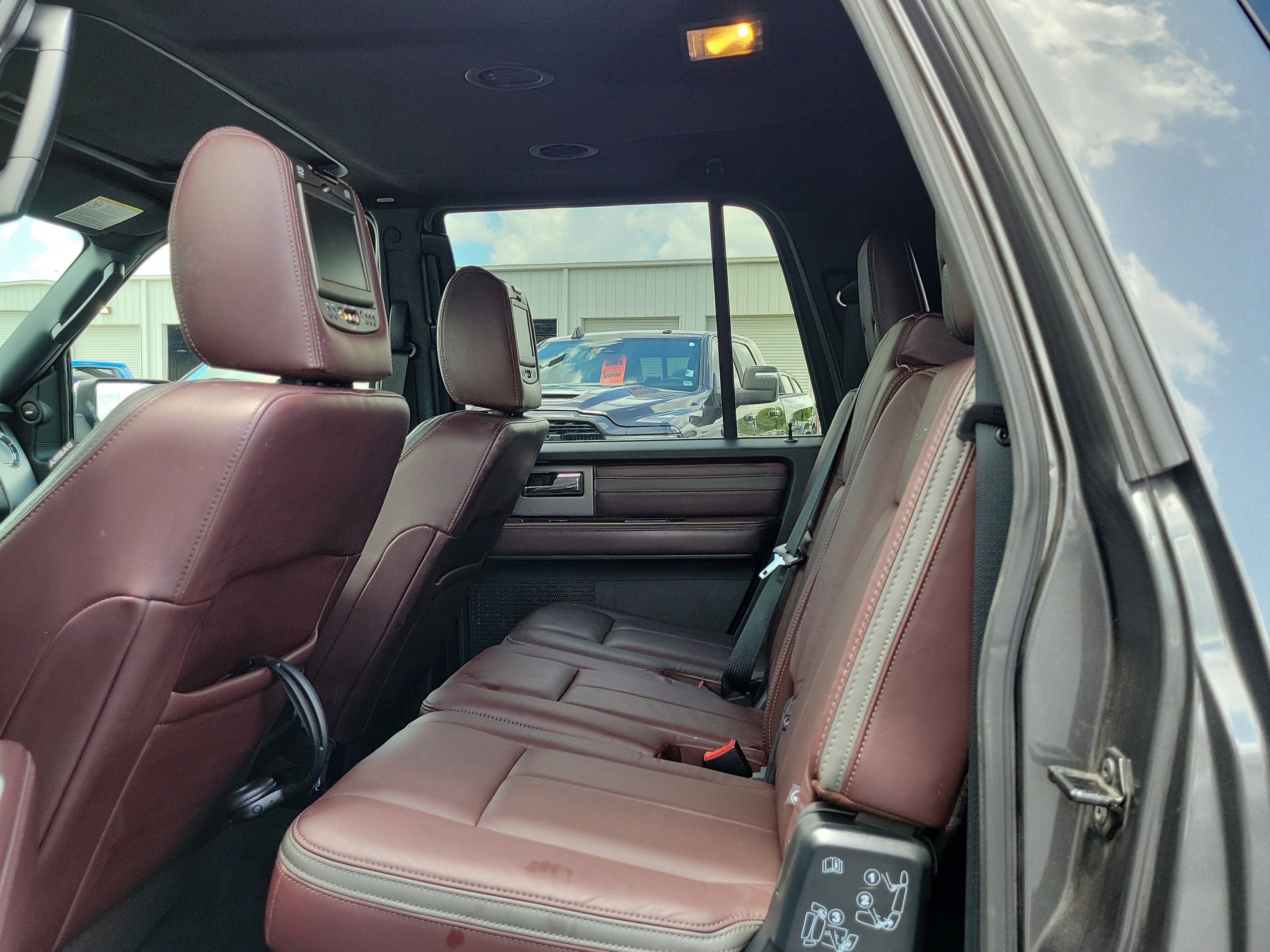 Used 2017 Ford Expedition EL Platinum AWD/4WD image 14