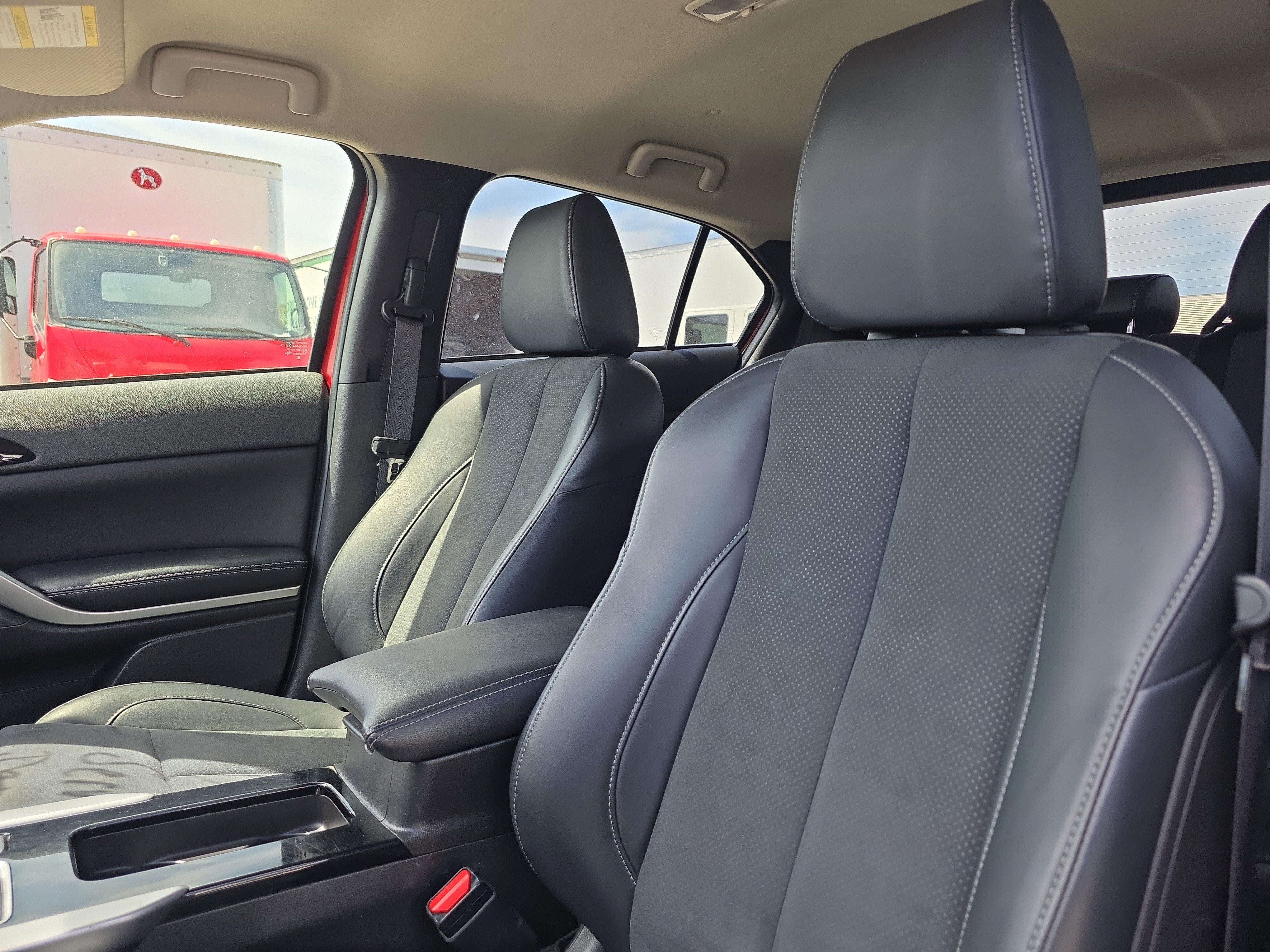 Used 2024 Mitsubishi Eclipse Cross SE AWD/4WD image 27