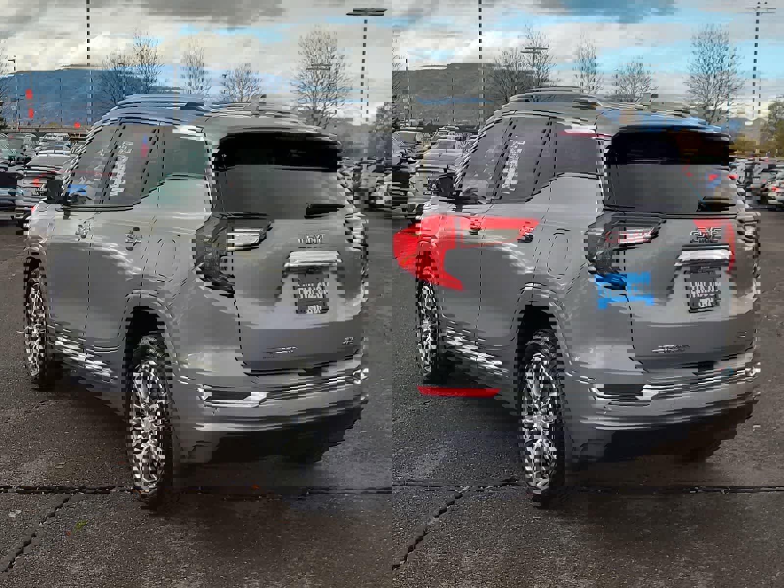 Used 2023 GMC Terrain Denali w/ Denali Premium Package image 12