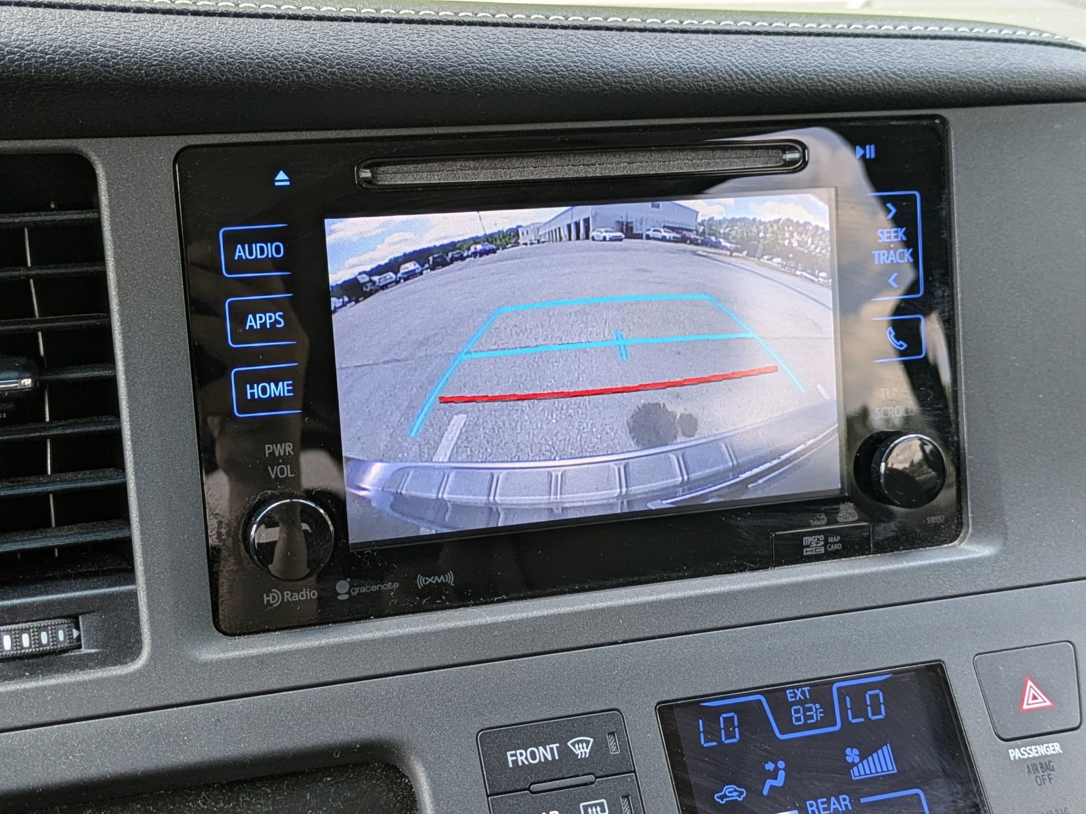 Used 2017 Toyota Sienna XLE Premium FWD image 21