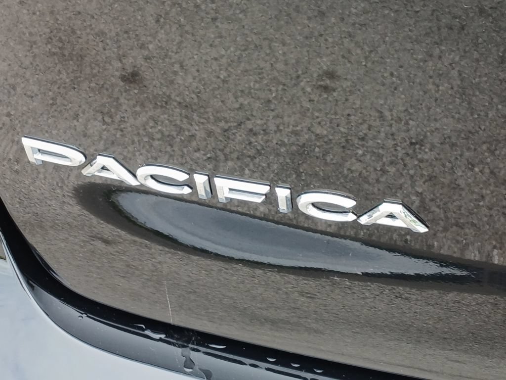 Used 2026 Chrysler Pacifica Select FWD image 30