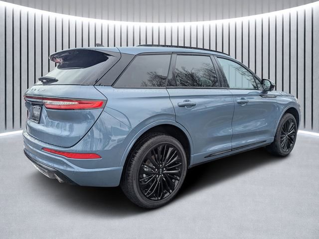 New 2026 Lincoln Corsair Reserve w/ Jet Appearance Package image 3