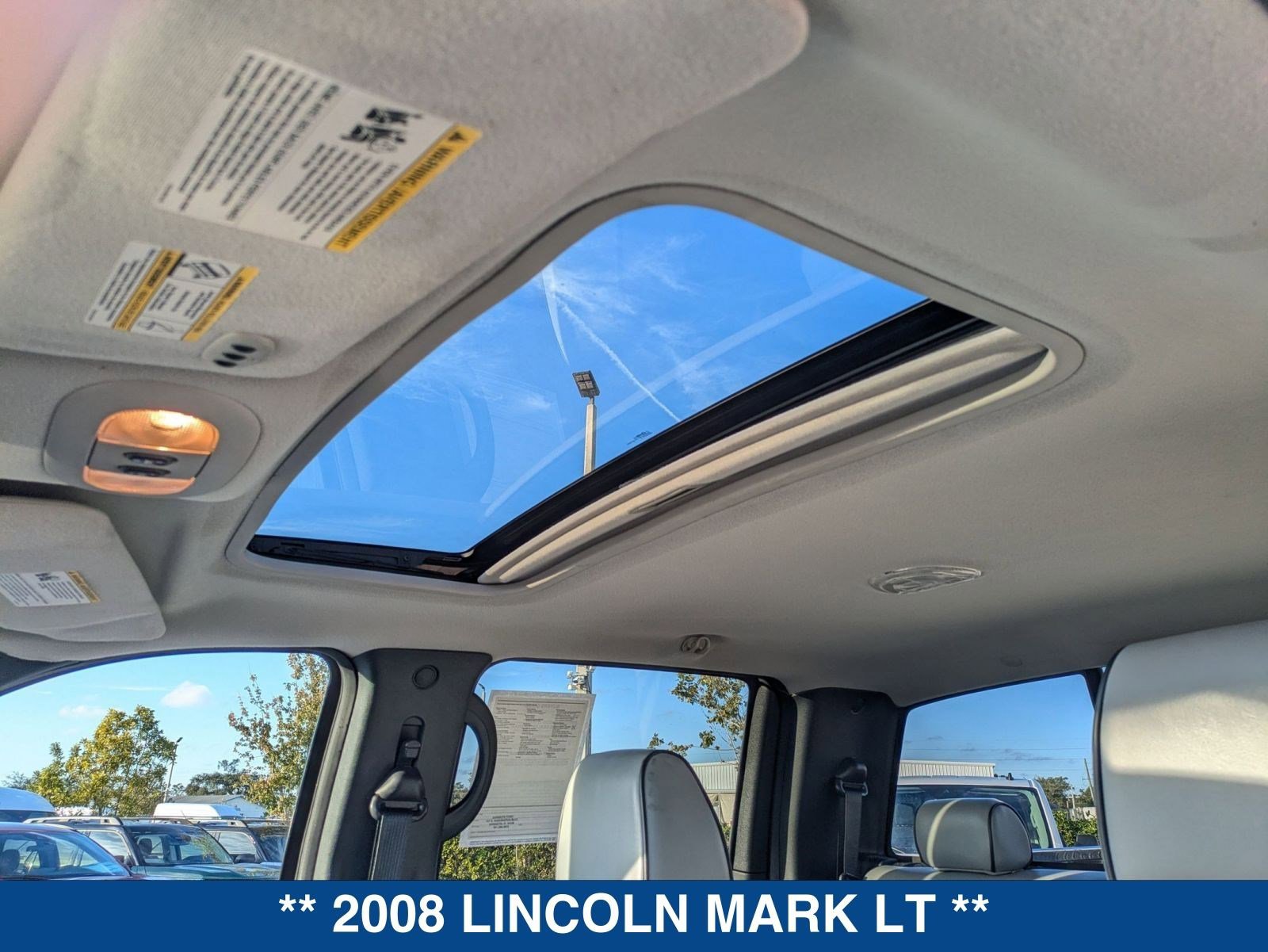 Used 2008 Lincoln Mark LT 4x4 image 21