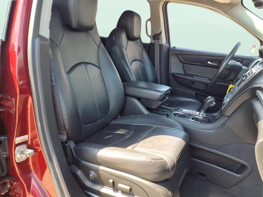 Used 2015 GMC Acadia SLT image 11