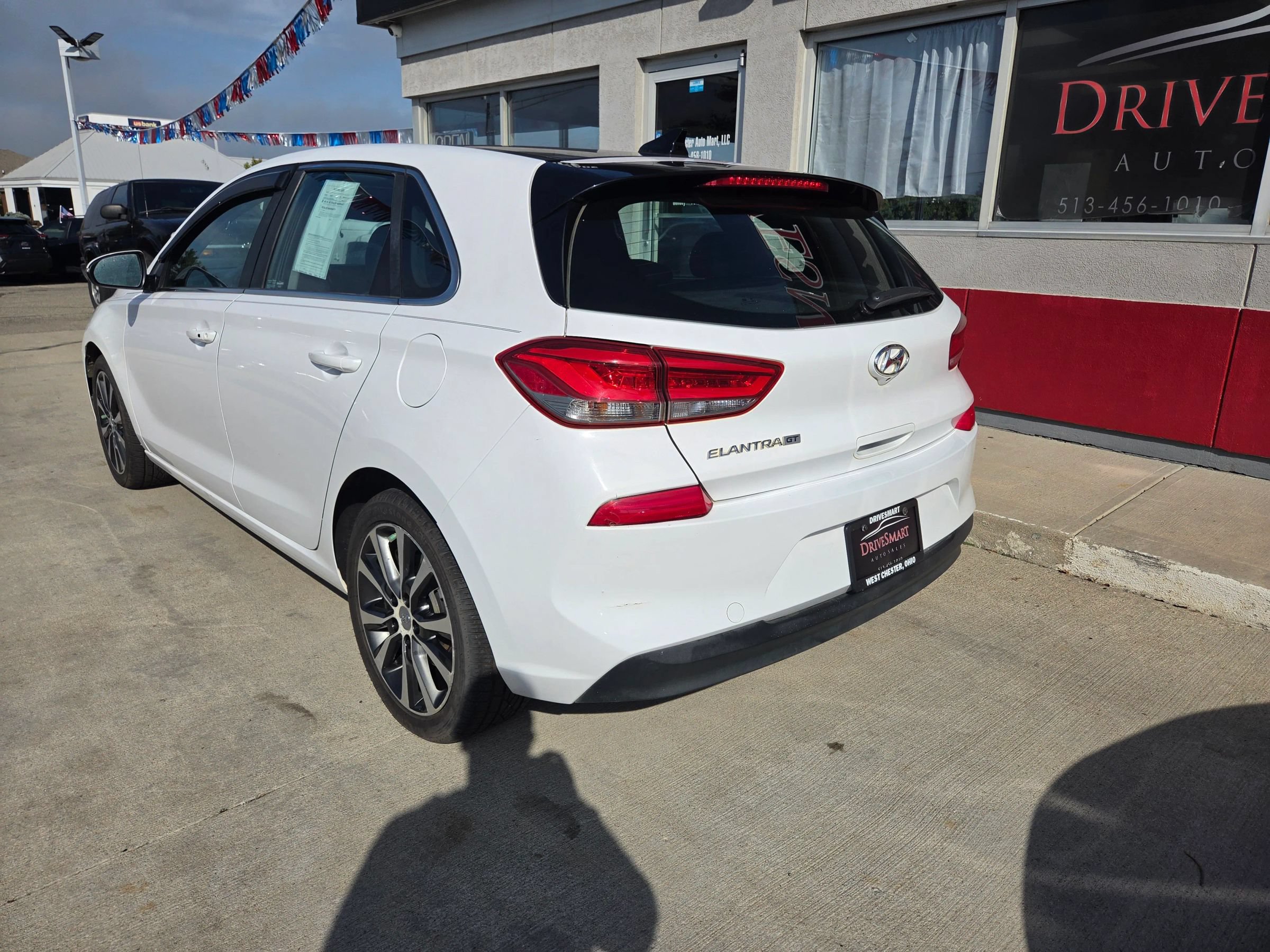 Used 2018 Hyundai Elantra GT w/ Tech Package 03 FWD image 4
