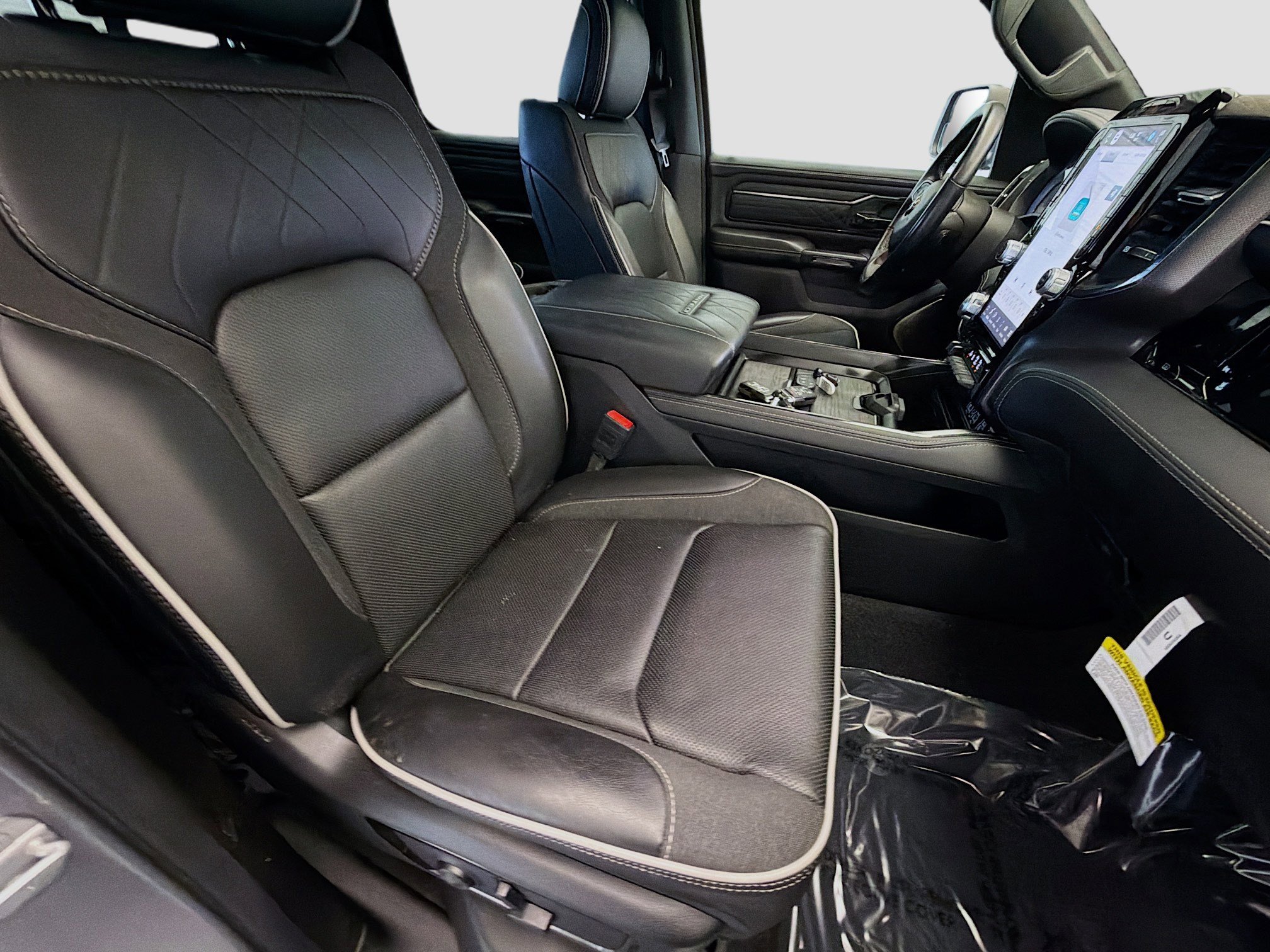 Used 2025 RAM 1500 Limited AWD/4WD image 15