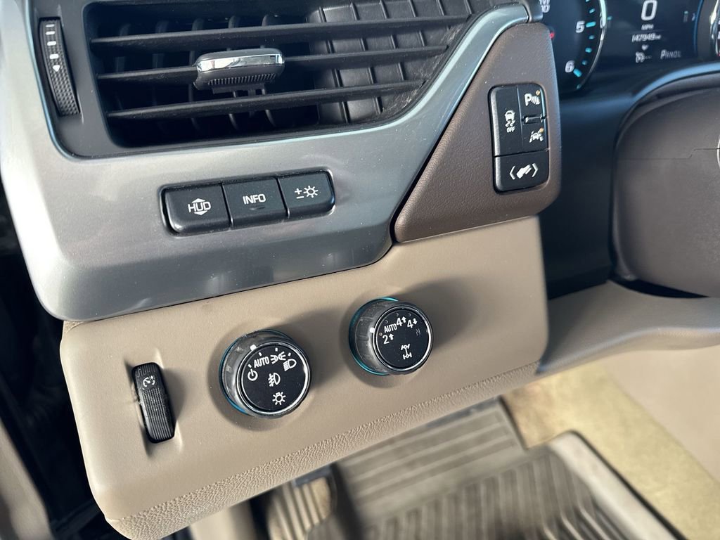 Certified 2017 Chevrolet Suburban Premier AWD/4WD image 34