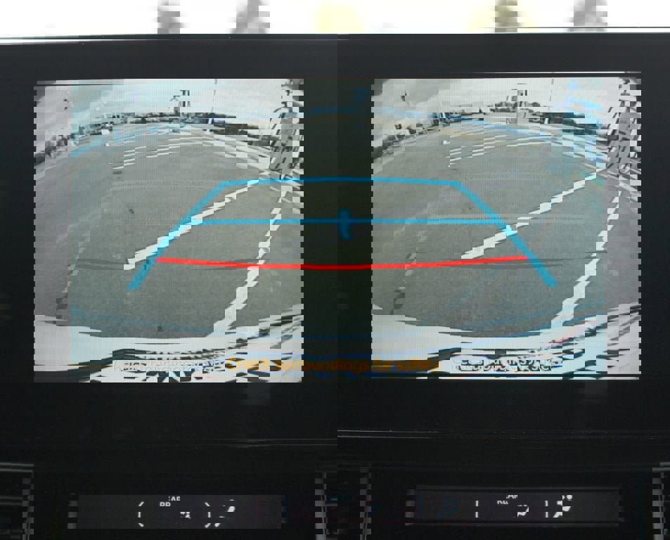 Used 2025 Toyota Sienna XSE w/ XSE Premium Package image 7