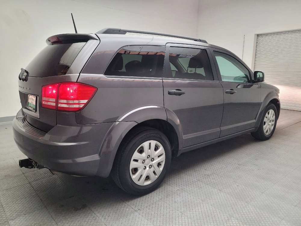 Used 2020 Dodge Journey SE image 9