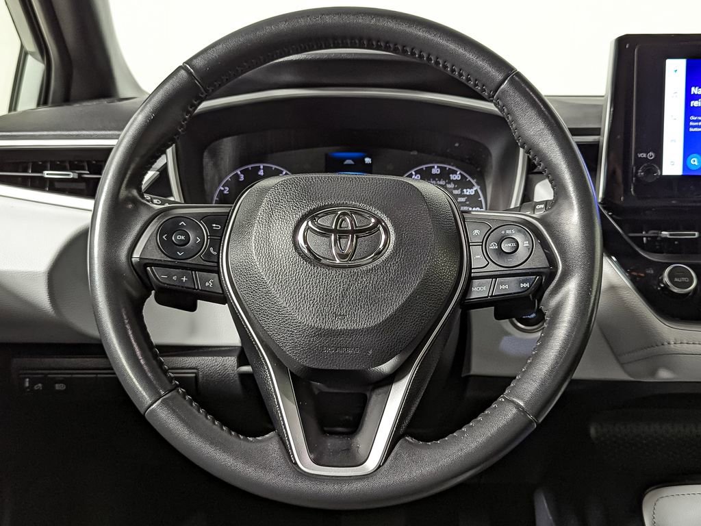 Used 2023 Toyota Corolla SE image 29