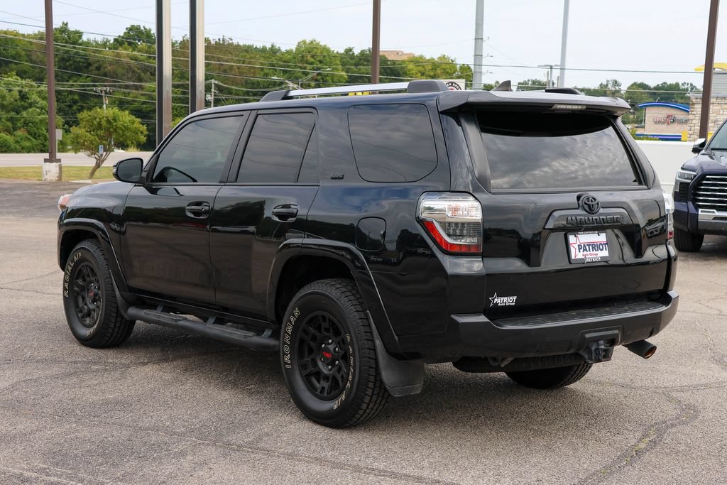Used 2021 Toyota 4Runner SR5 Premium w/ Moonroof Package RWD image 5