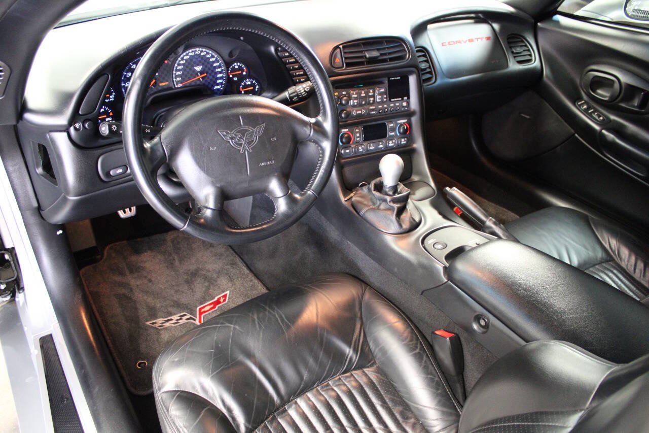 Used 2001 Chevrolet Corvette Z06 w/ Memory Pkg RWD image 29