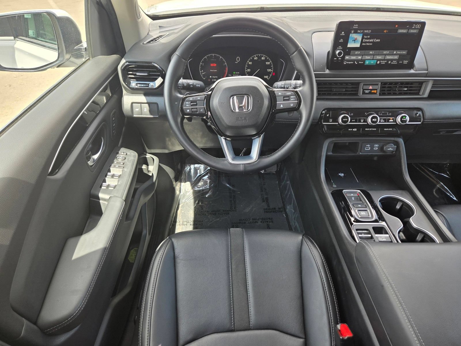 Certified 2025 Honda Pilot Touring image 18