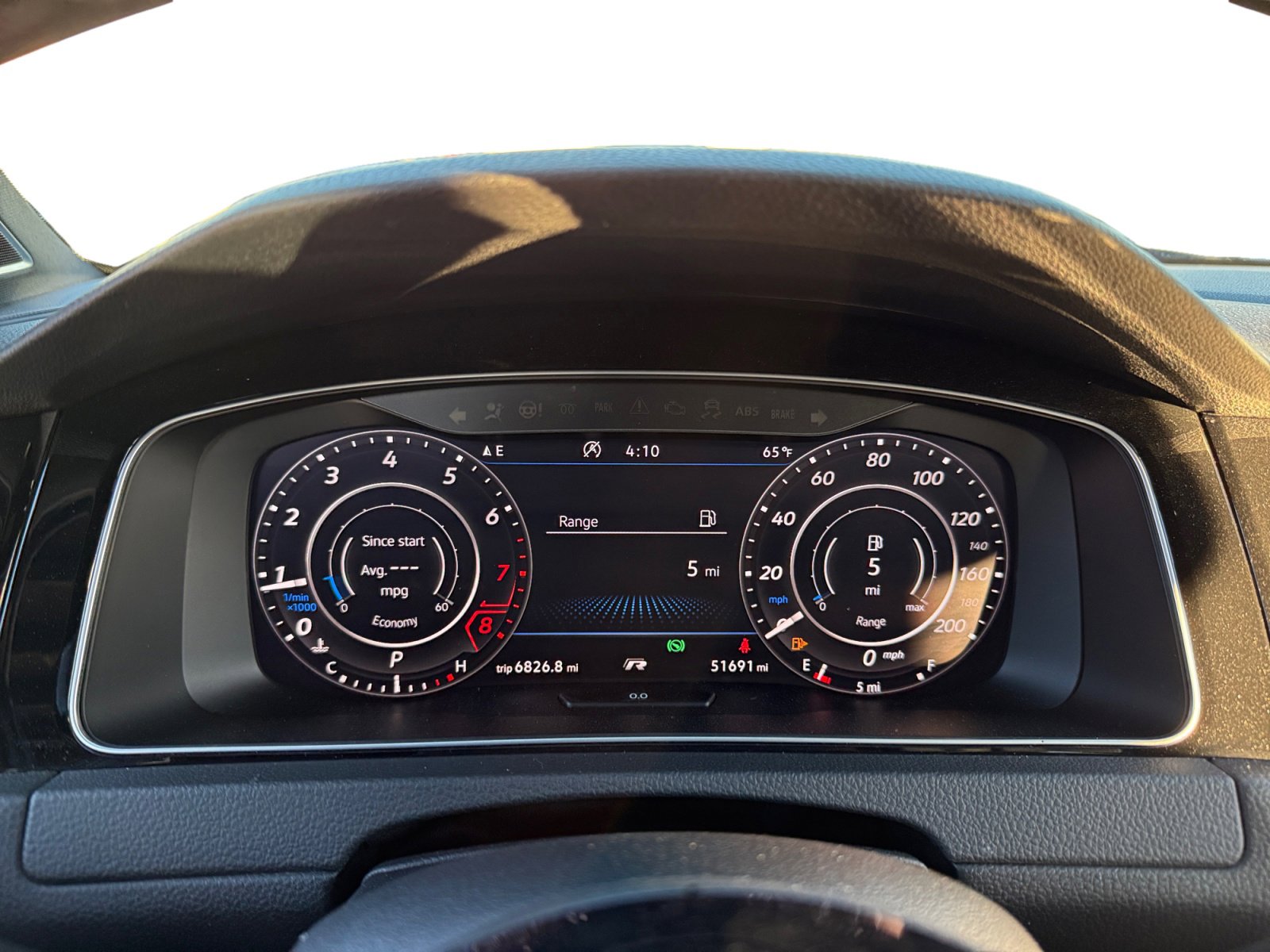 Used 2019 Volkswagen Golf R 4-Door image 13