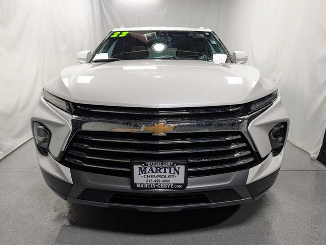 Certified 2023 Chevrolet Blazer Premier w/ Enhanced Convenience Package AWD/4WD image 9