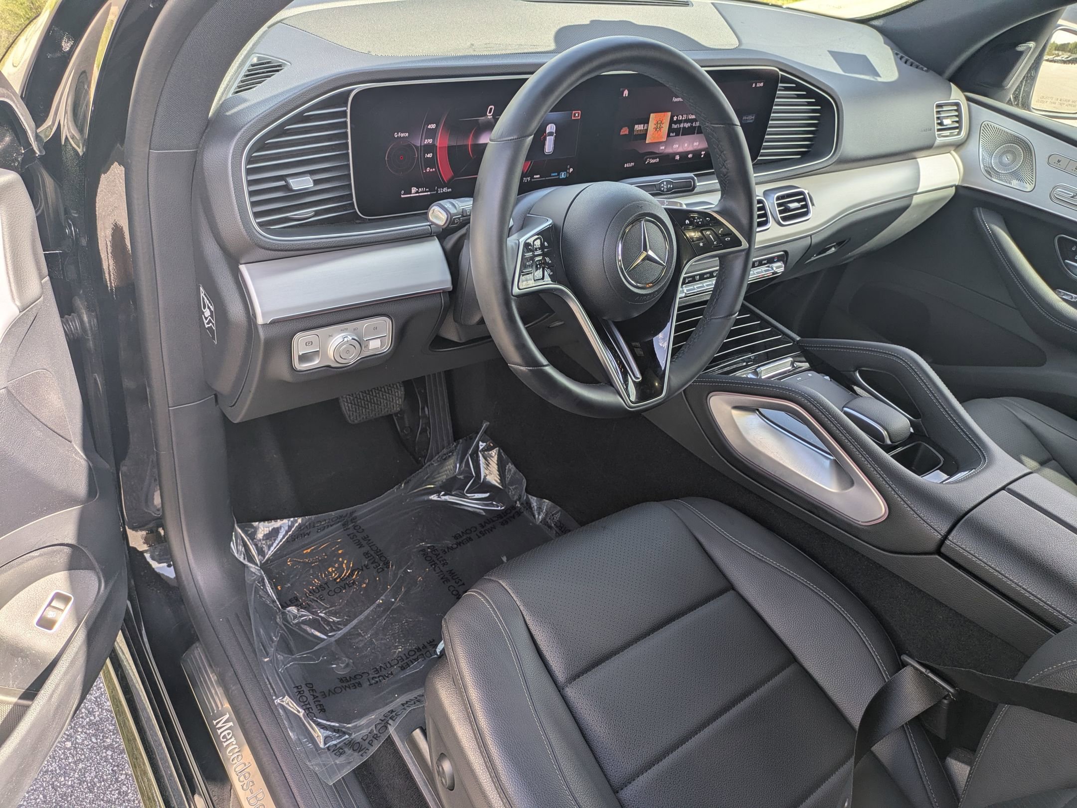 Used 2024 Mercedes-Benz GLE 450 4MATIC w/ AMG Line Exterior image 9