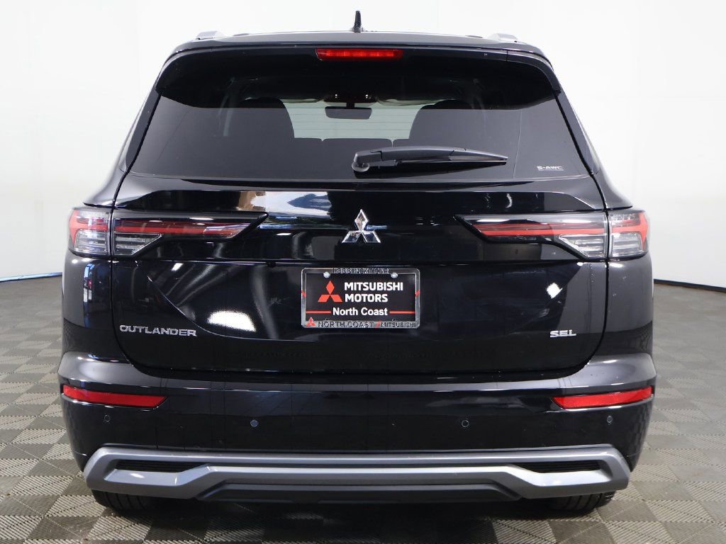 New 2025 Mitsubishi Outlander SEL AWD/4WD image 16