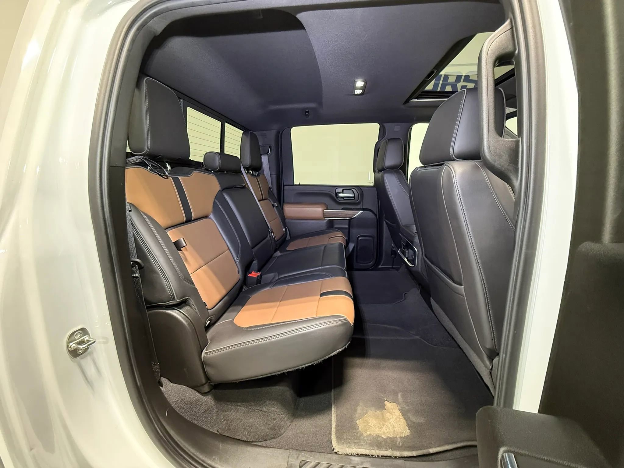 Used 2020 Chevrolet Silverado 2500 High Country AWD/4WD image 13