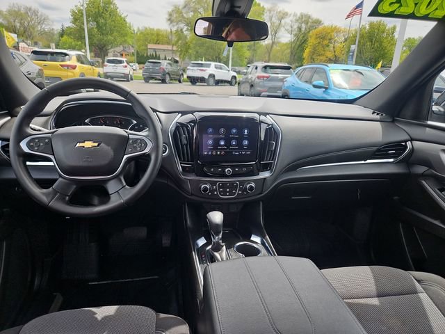 Used 2023 Chevrolet Traverse LT FWD image 13