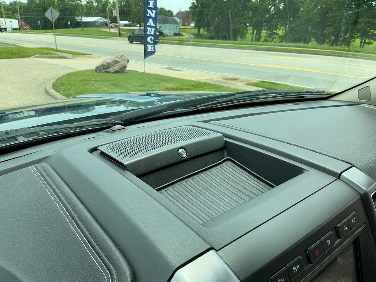 Used 2019 Ford Expedition Platinum AWD/4WD image 23