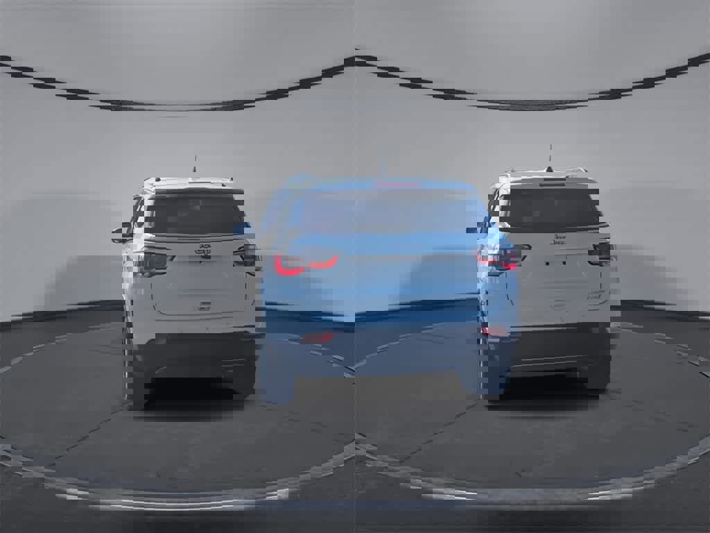 Used 2018 Jeep Compass Limited w/ Navigation Group image 7