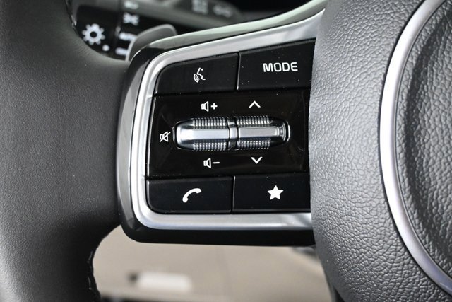 New 2026 Kia Carnival EX image 21
