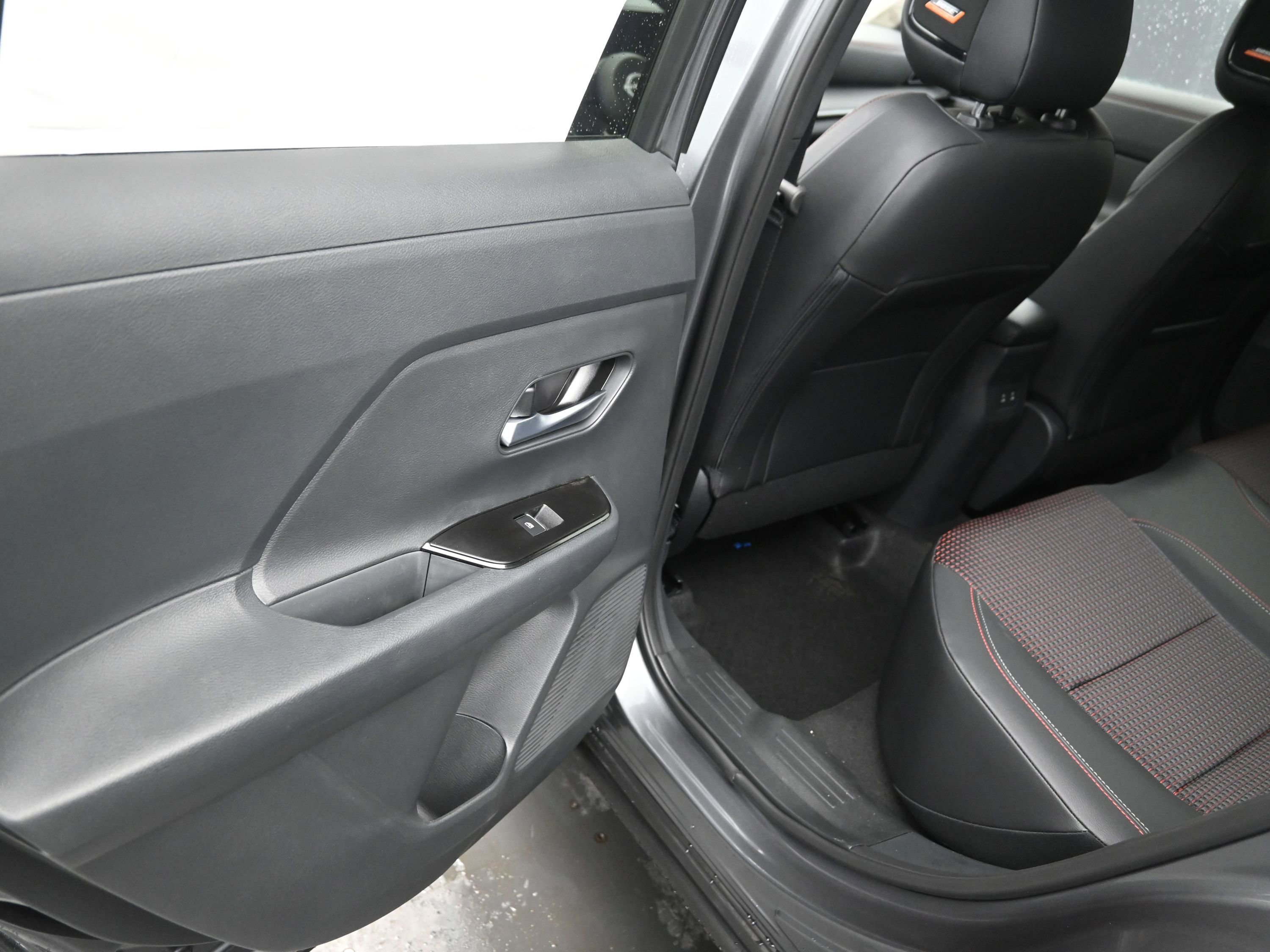 New 2026 Nissan Kicks SR w/ SR Premium Package image 17