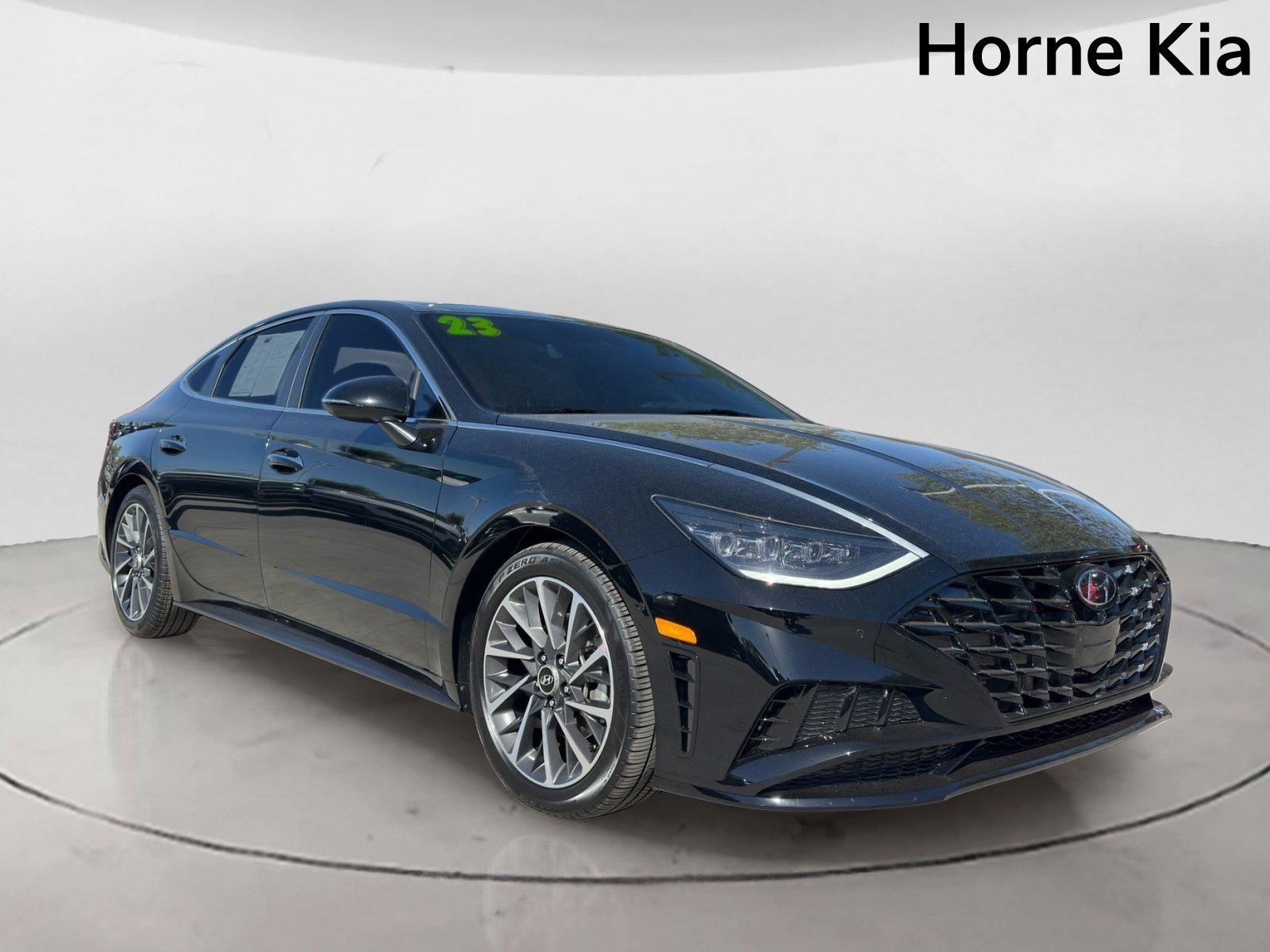Used 2023 Hyundai Sonata Limited FWD image 2