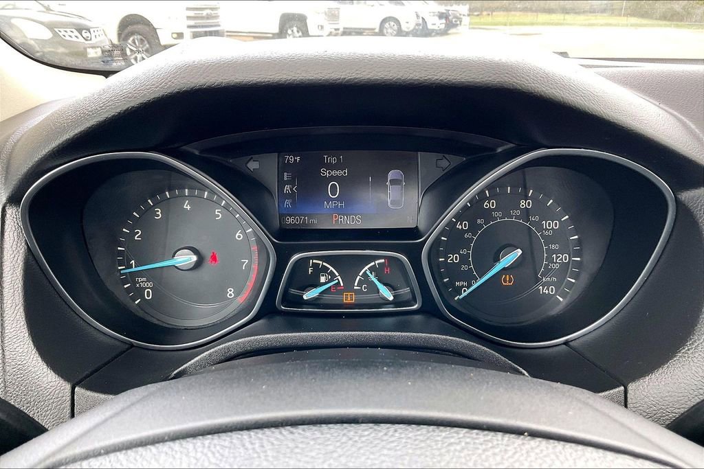 Used 2016 Ford Focus SE w/ Equipment Group 201A image 12