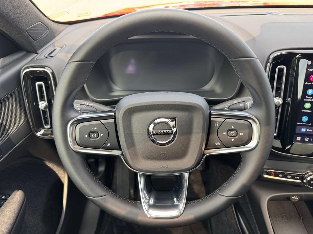 Certified 2023 Volvo C40 P8 Recharge Plus w/ Climate Package AWD/4WD image 11