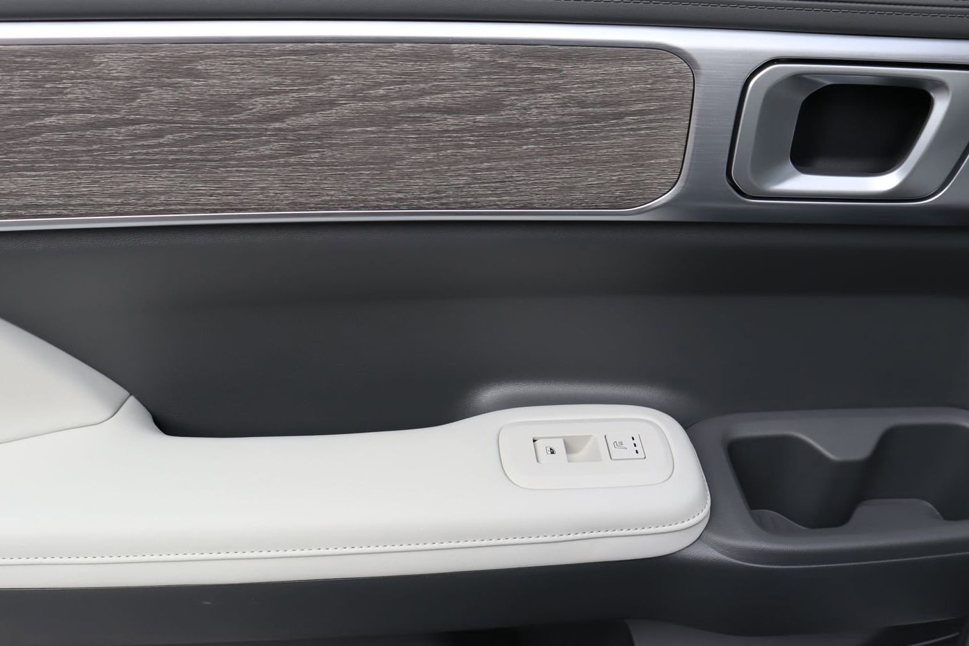 New 2025 Hyundai Santa Fe Calligraphy image 24