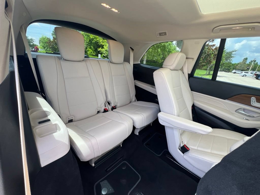 Used 2022 Mercedes-Benz GLS 450 4MATIC image 28