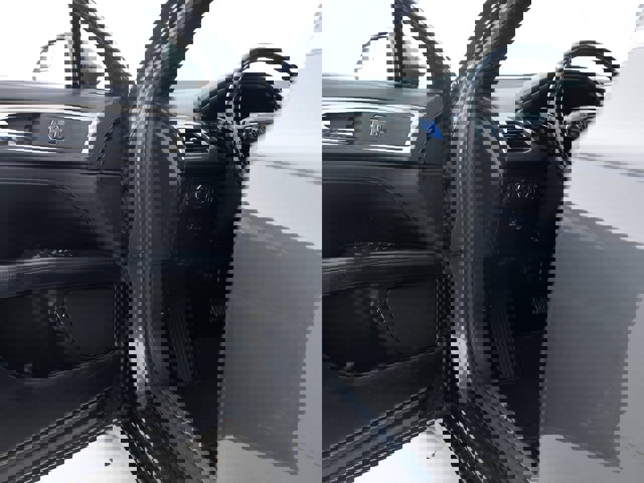 Used 2017 Lincoln MKZ Premiere image 24