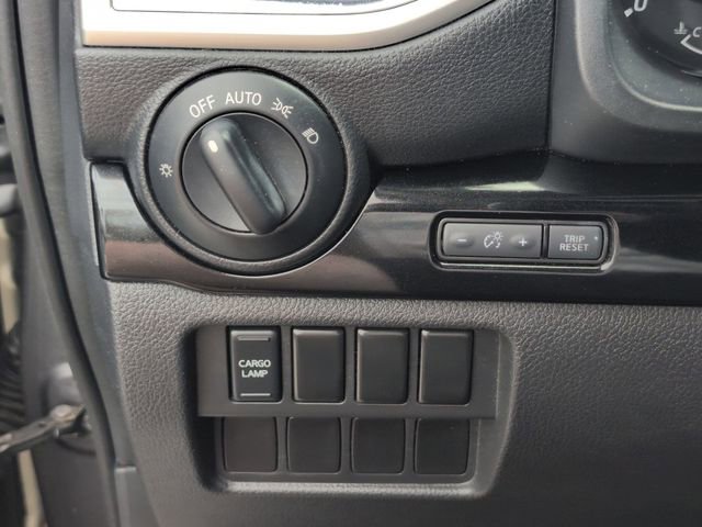 Used 2021 Nissan Titan SV w/ Accessory Utility Package RWD image 30