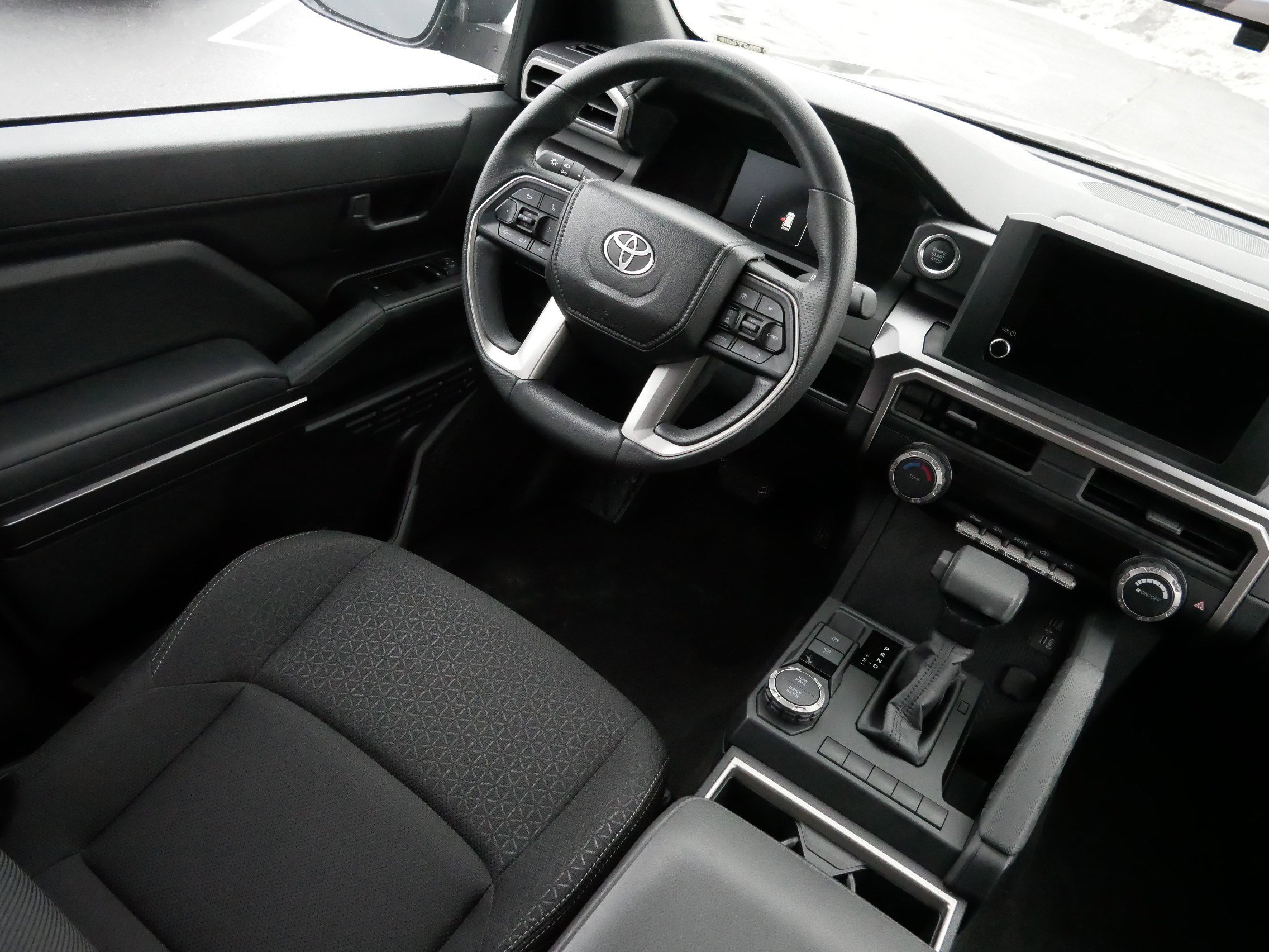 Certified 2025 Toyota 4Runner SR5 image 9