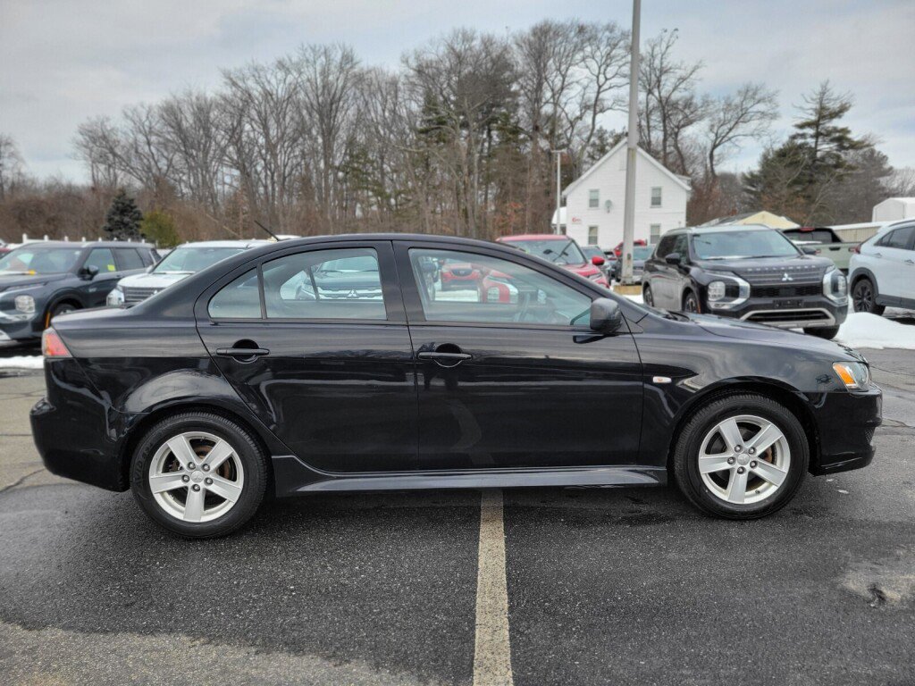 Used 2014 Mitsubishi Lancer SE image 6