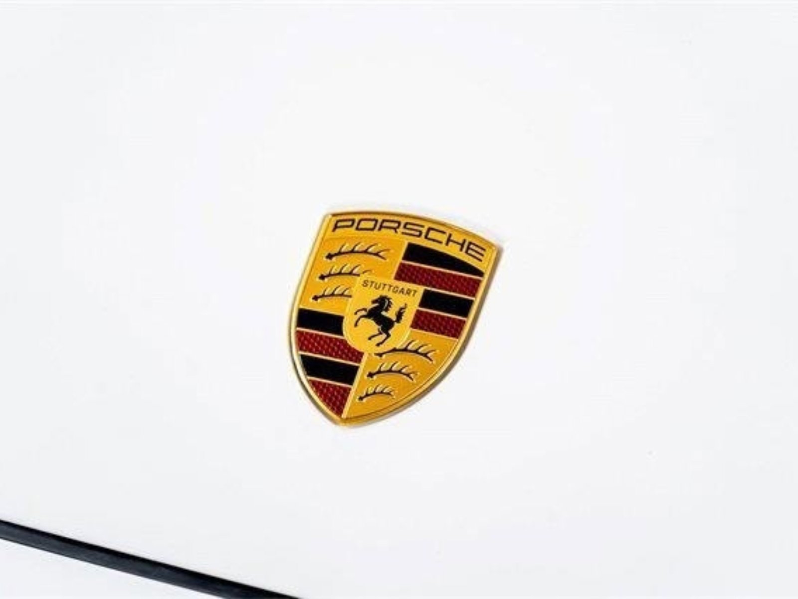 Used 2025 Porsche Cayenne image 36
