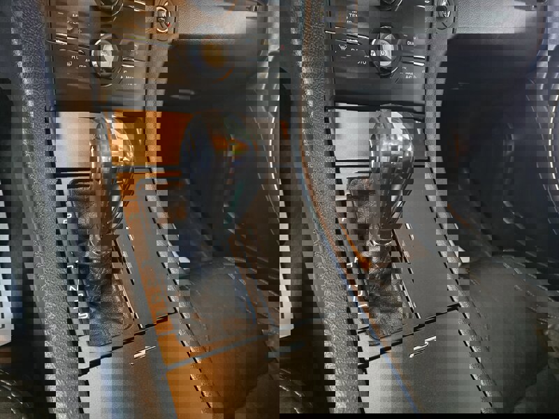 Used 2013 Ford Taurus SEL image 21