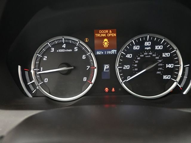 Used 2017 Acura TLX FWD image 11