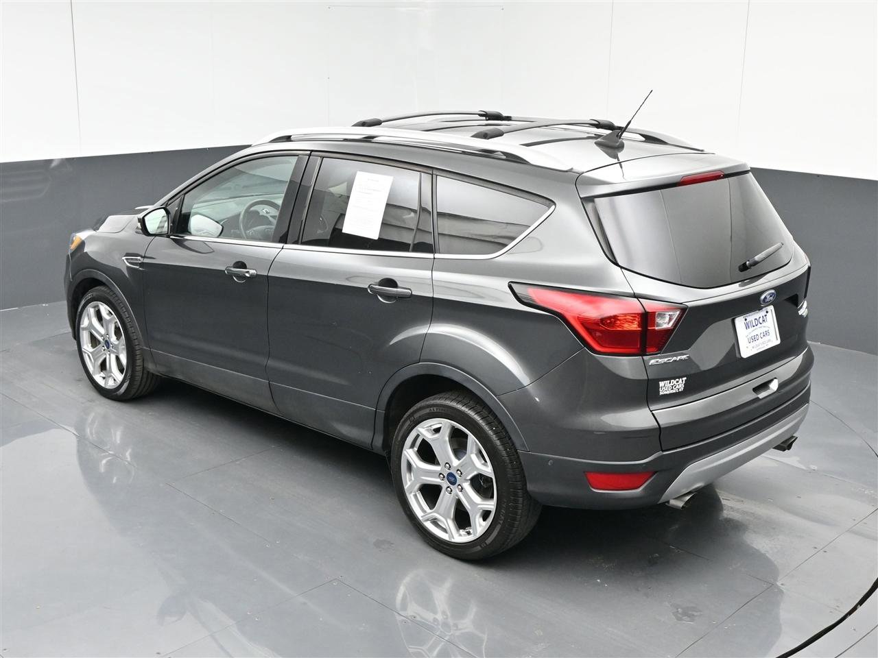 Used 2019 Ford Escape Titanium FWD image 27